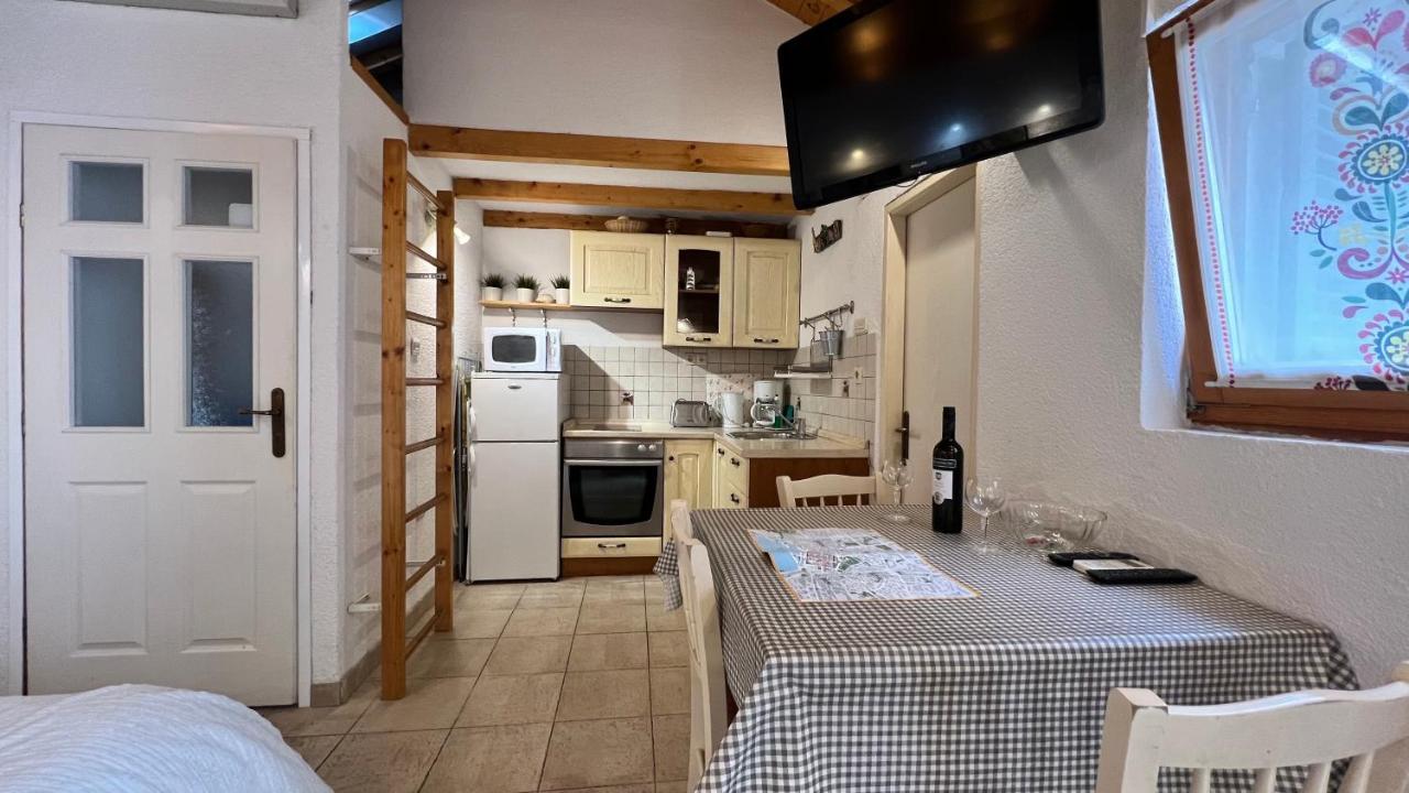 Studio Apartment Karlo Split Ngoại thất bức ảnh